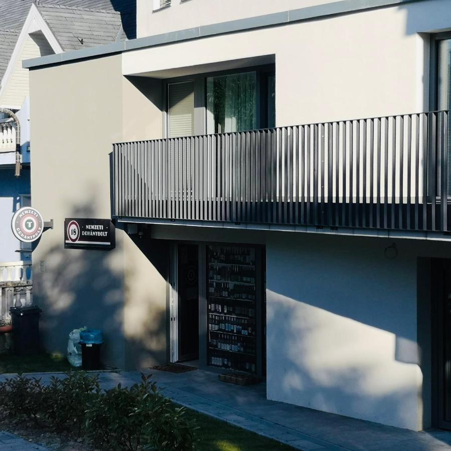 Iris Appartement In Heviz Mit Tiefgarage Und Panoramaaussicht Exteriér fotografie